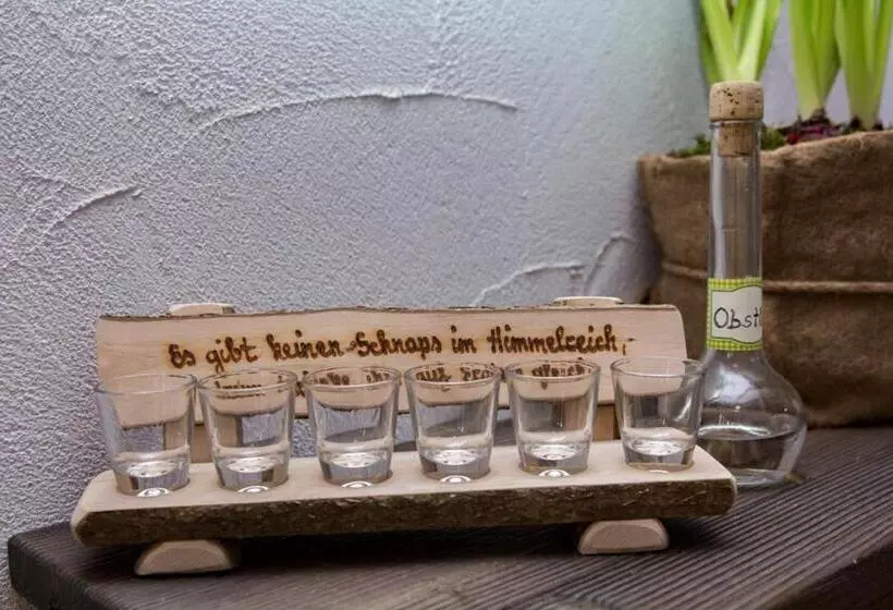 ペンション Amadehaus