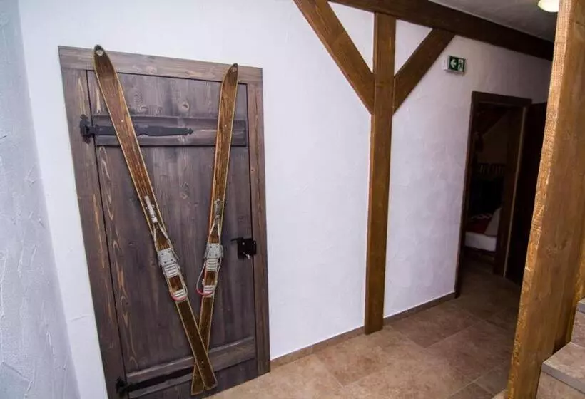 ペンション Amadehaus