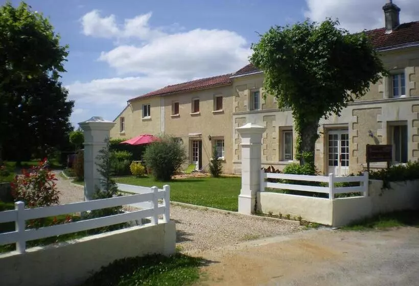 Majatalo Domaine Des Tilleuls