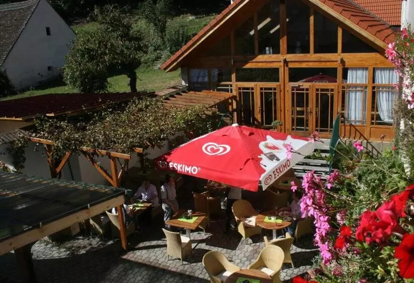 ペンション Landgasthof Schmid   Unterkunft & Restaurant