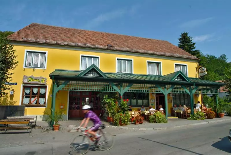 ペンション Landgasthof Schmid   Unterkunft & Restaurant