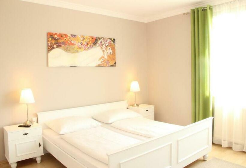 펜션 Landgasthof Schmid   Unterkunft & Restaurant