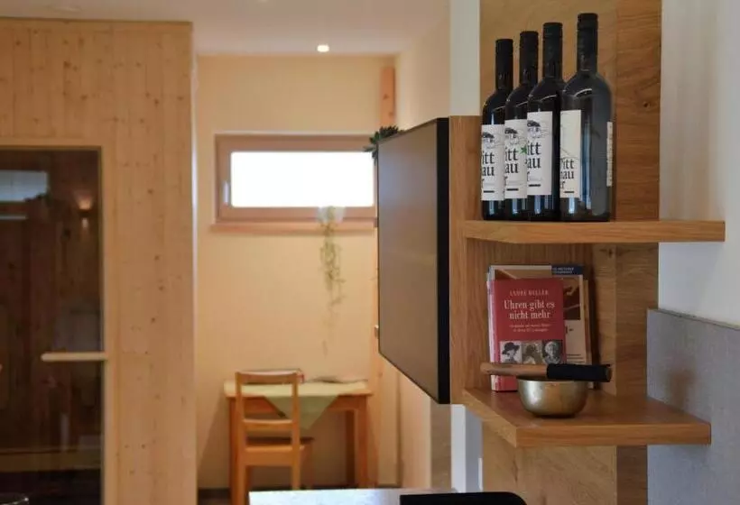 Majatalo Gasthof Zur Donaubrücke