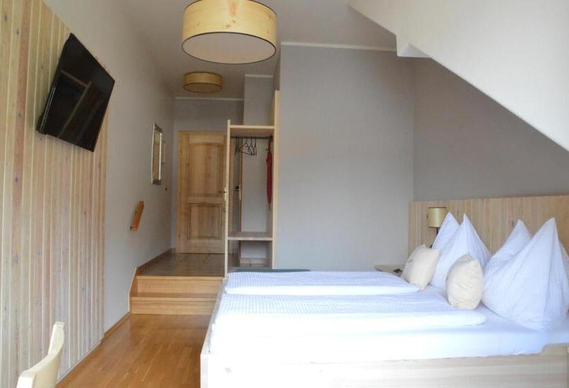 Majatalo Gasthof Zur Donaubrücke