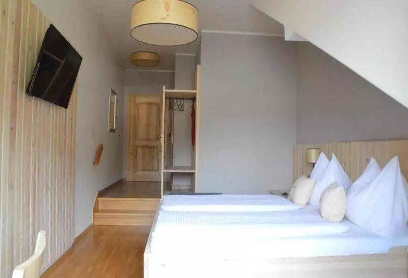 Majatalo Gasthof Zur Donaubrücke