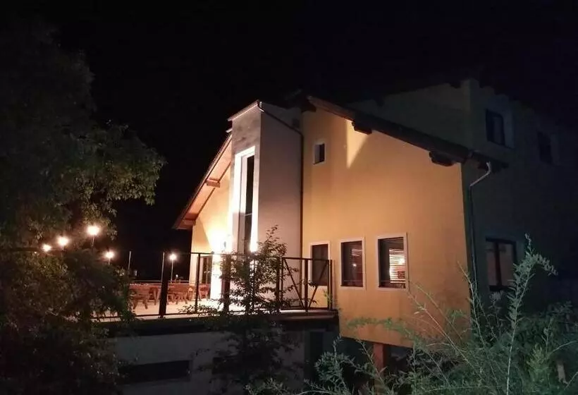 Majatalo Gasthof Zur Donaubrücke