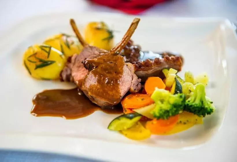 Majatalo Gasthof Zur Donaubrücke