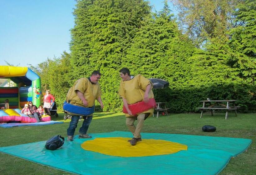 بنسيون The Penrhos Arms