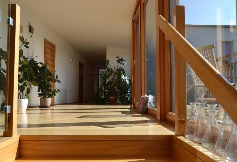 膳宿费 Wein + Bett Wiedeck