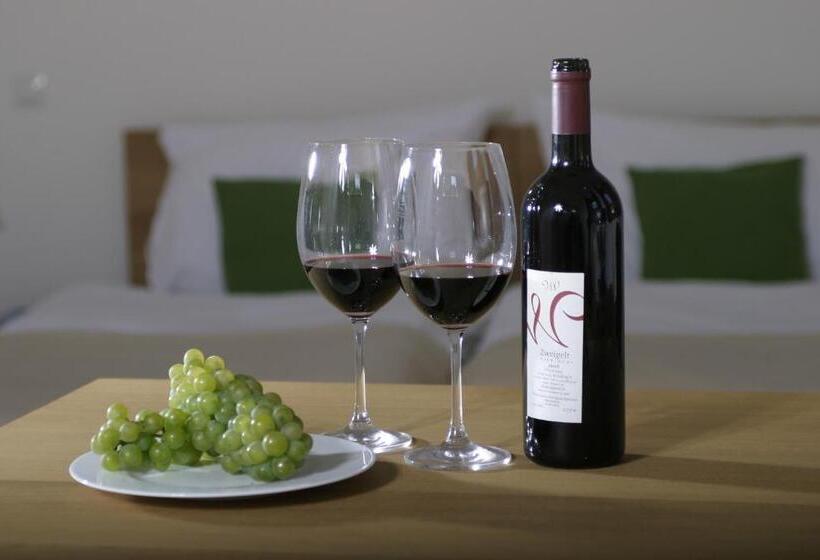 膳宿费 Wein + Bett Wiedeck