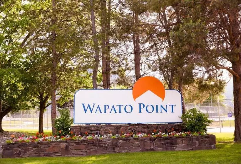 Wapato Point Resort