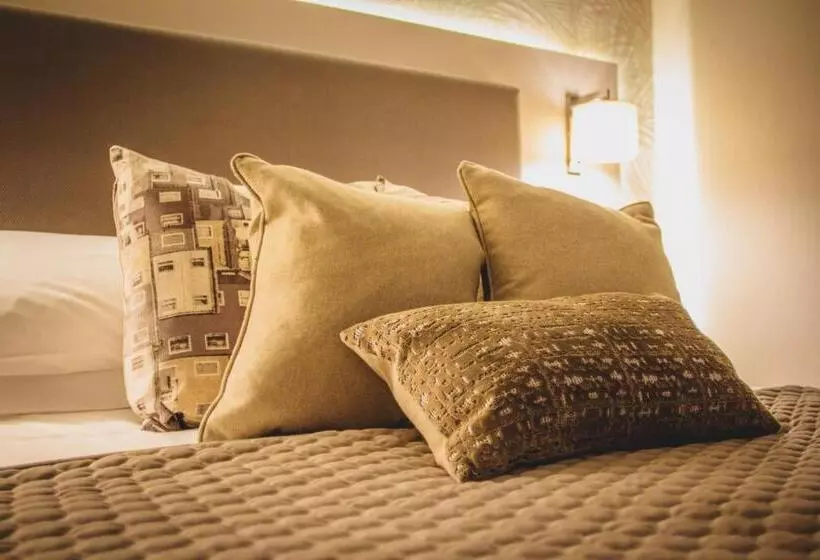 Hotel Barr Na Sraide Inn