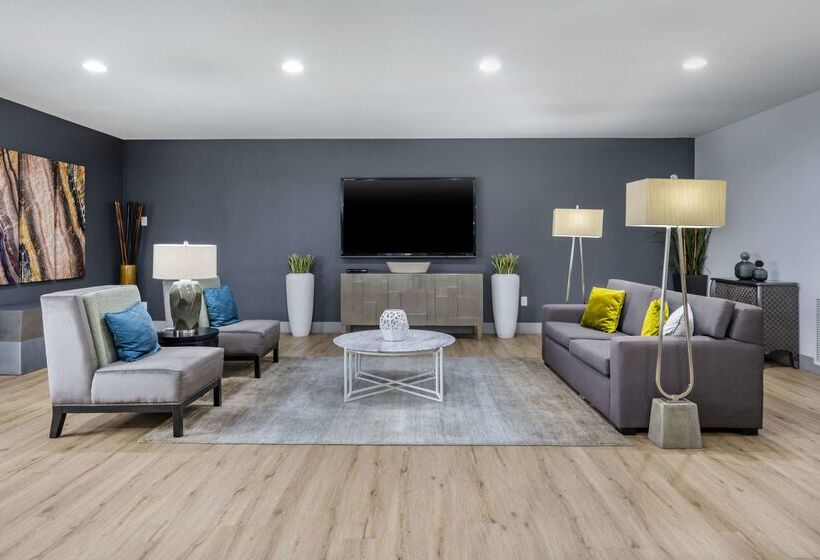 Szálloda Best Western Plus Peppertree Airport Inn