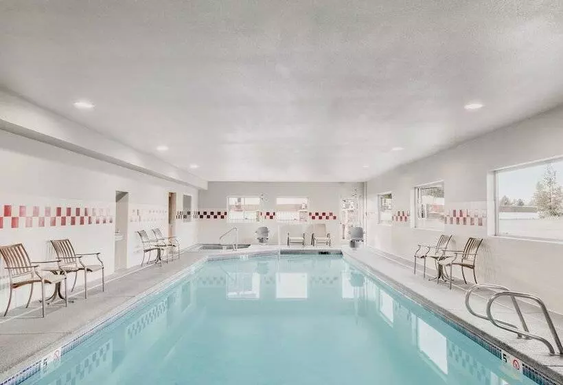 酒店 Best Western Plus Peppertree Airport Inn