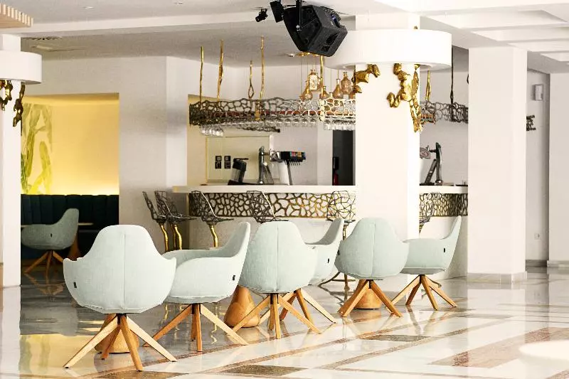 Buganvilla Hotel & Spa