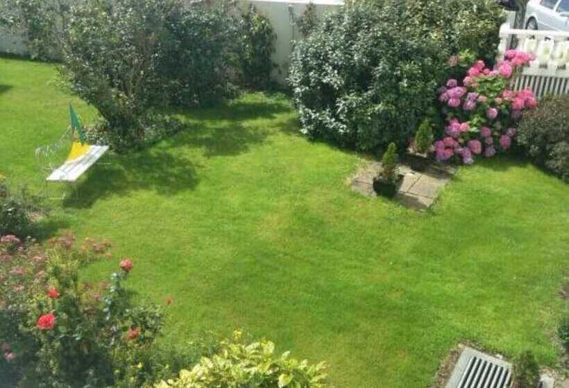 Central Hotel Donegal