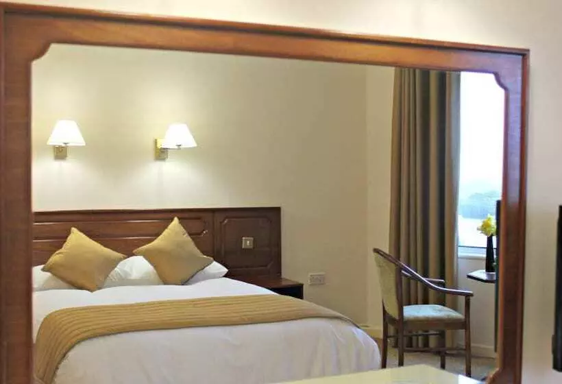 Central Hotel Donegal