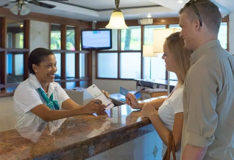 هتل Catalonia Montego Bay   All Inclusive