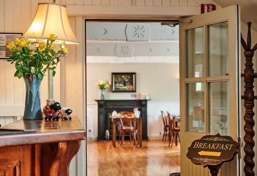 Hotel Hylands Burren