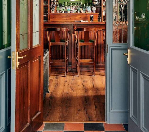 Hotel Hylands Burren