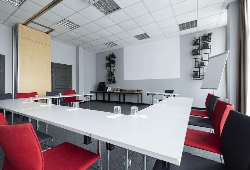 酒店 Ibis Poznan Stare Miasto