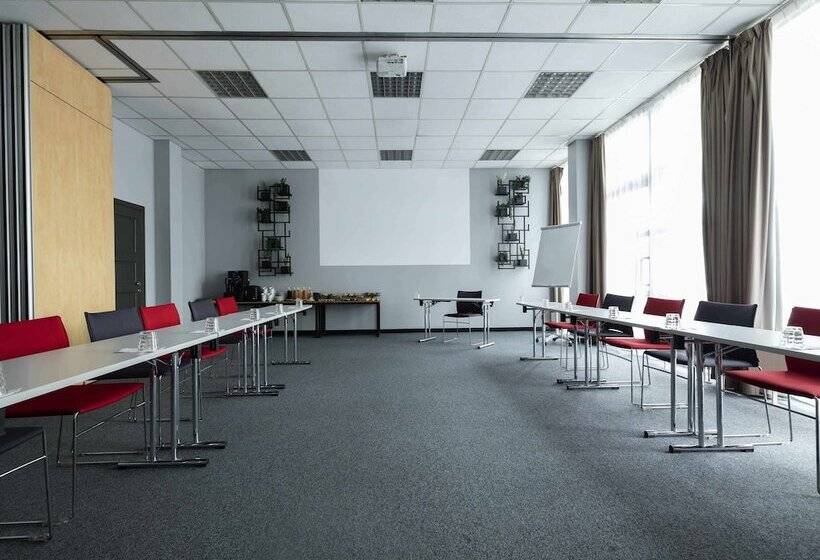 酒店 Ibis Poznan Stare Miasto