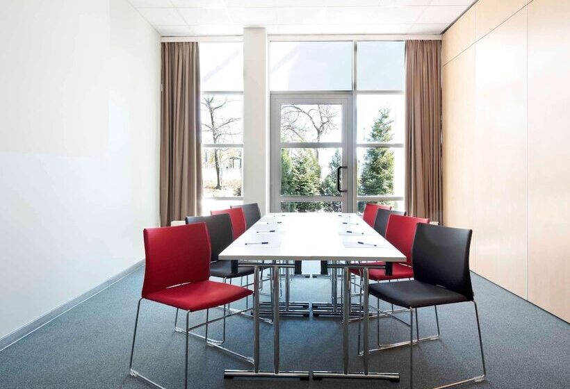 酒店 Ibis Poznan Stare Miasto