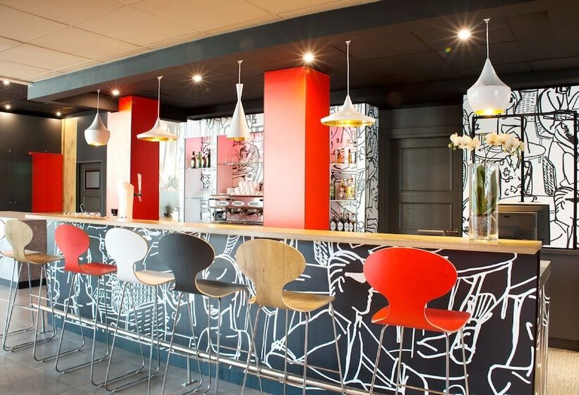 酒店 Ibis Poznan Stare Miasto