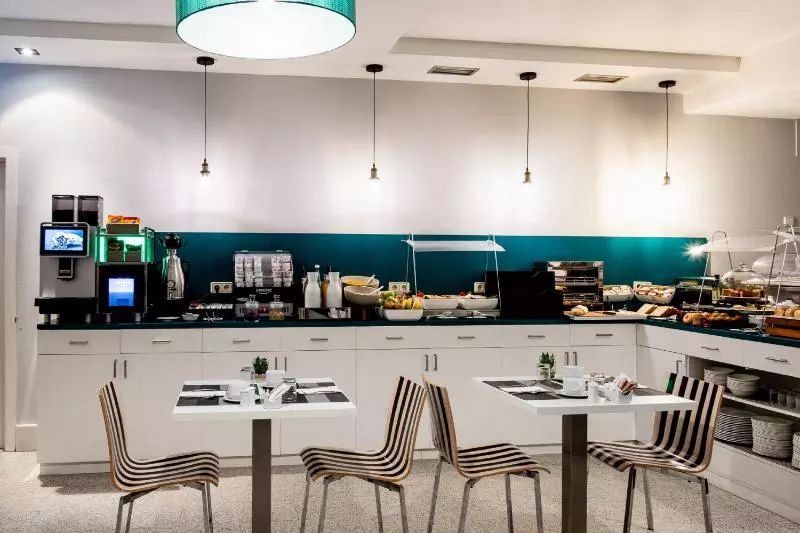 هتل Ikonik Plaza Mercado