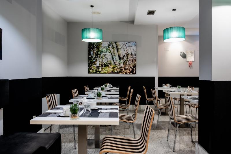 فندق Ikonik Plaza Mercado