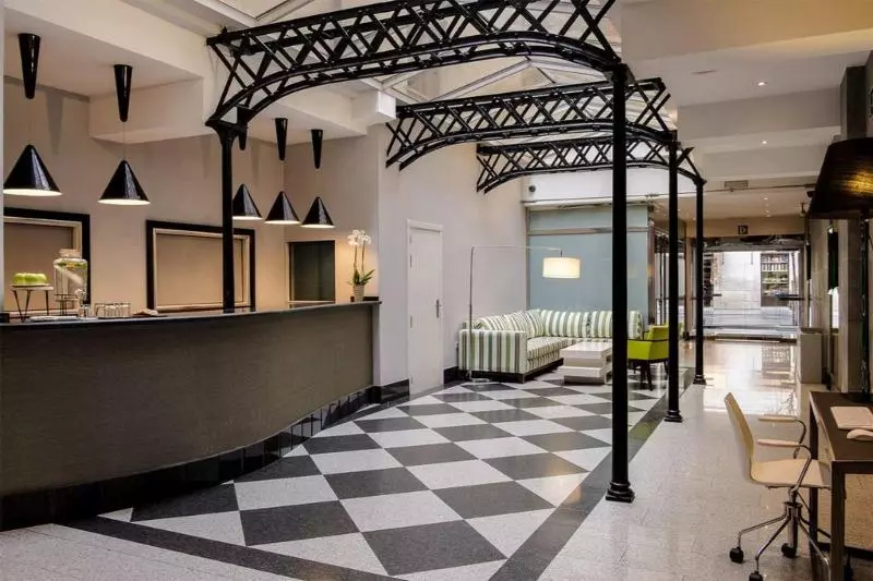 هتل Ikonik Plaza Mercado