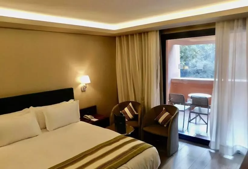 בית מלון כפרי Kenzi Rose Garden