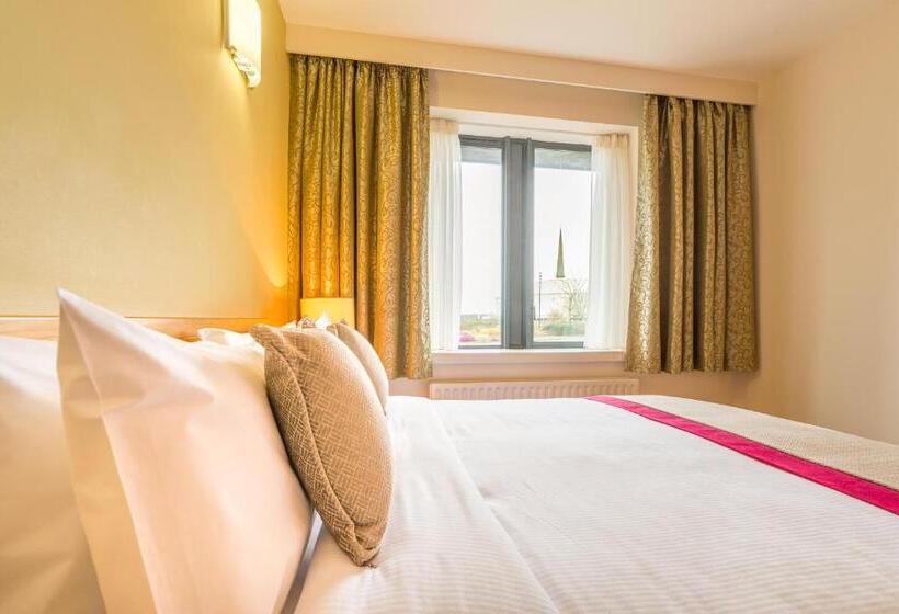 فندق Knock House