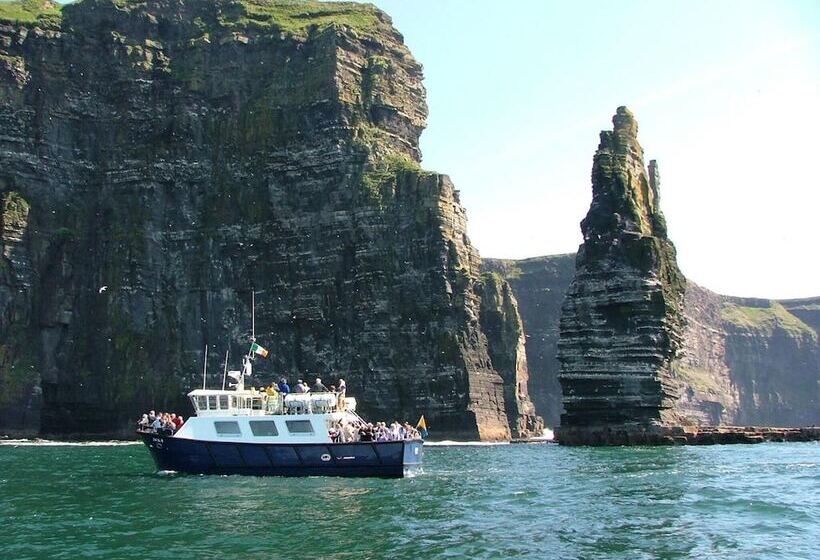 فندق Shamrock Inn