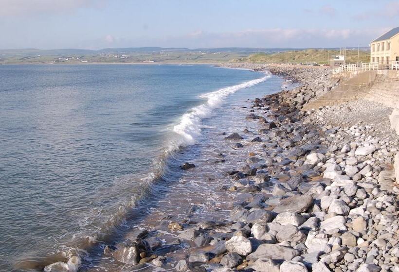 فندق Shamrock Inn