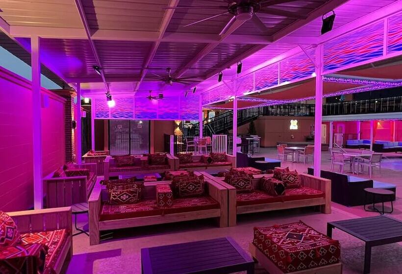 Lux Hotel & Spa, Trademark Collection By Wyndham