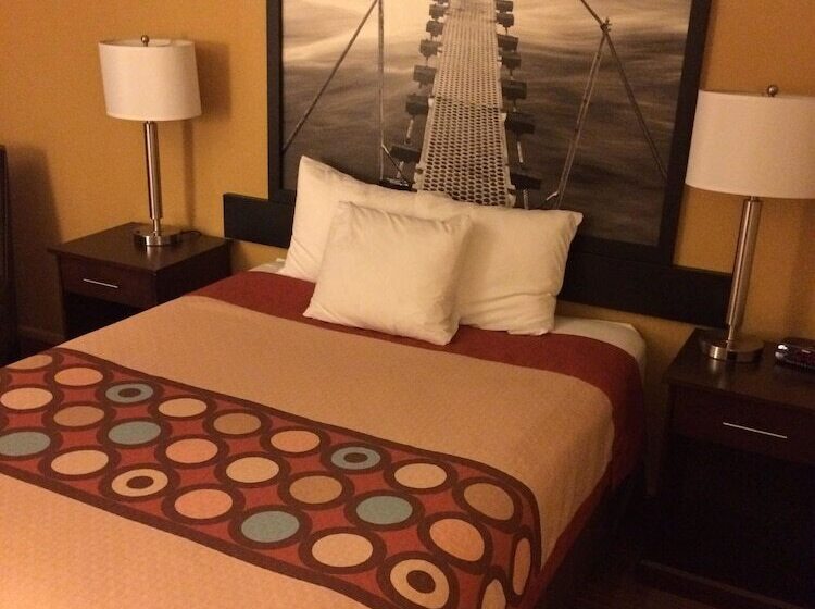 Motel Super 8 By Wyndham Idaho Falls