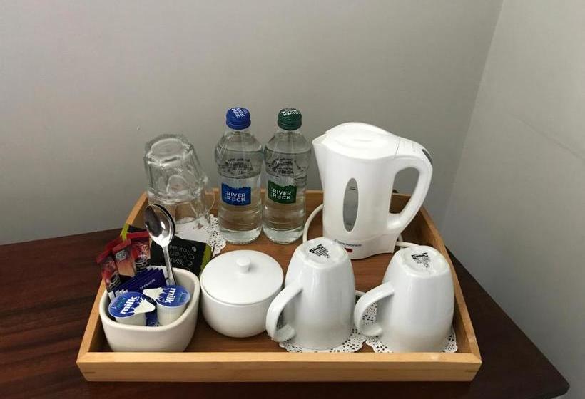 فندق صغير Sixty Six