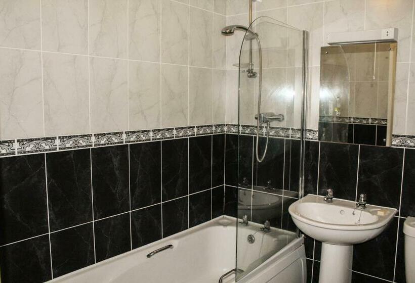 旅馆 The Duke Of Edinburgh Inn