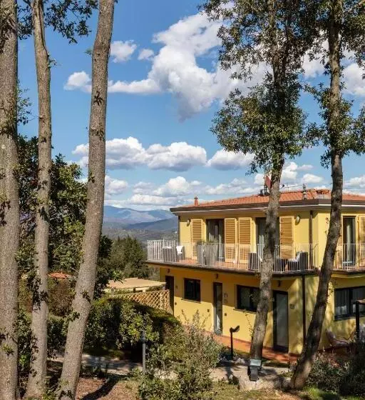 Aamiaismajoitus (B&B) Holiday Prato Verde