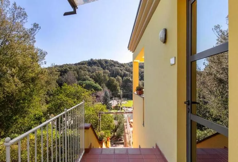 Aamiaismajoitus (B&B) Holiday Prato Verde