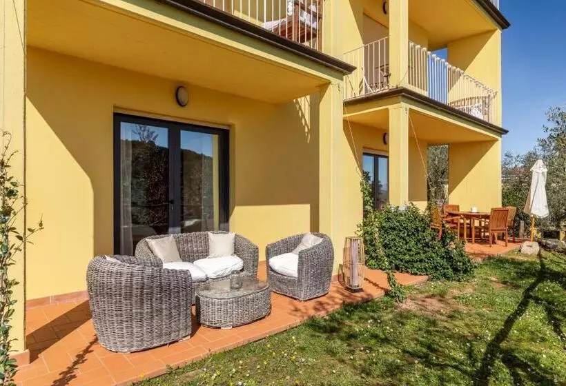 Aamiaismajoitus (B&B) Holiday Prato Verde