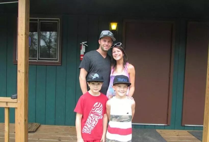 Best Bear Lodge