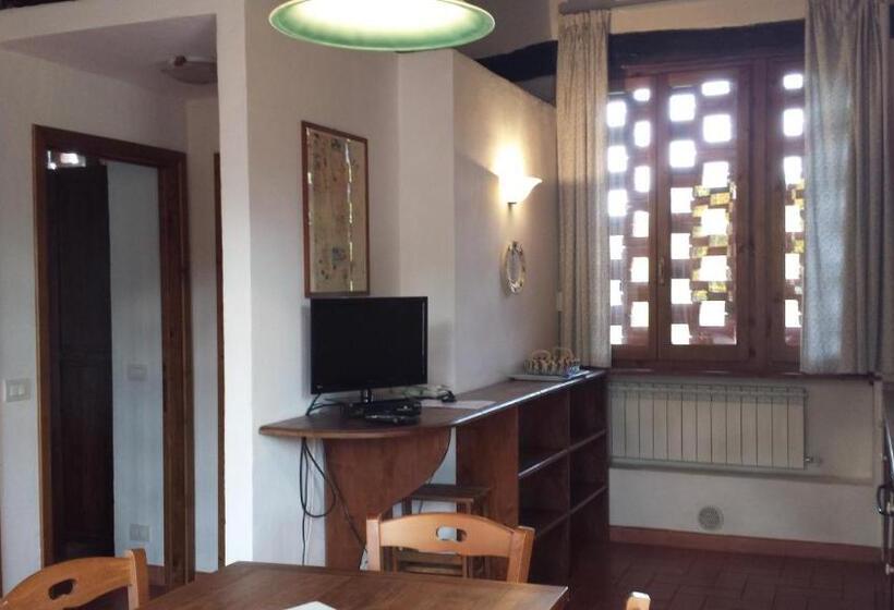 Hotel Agriturismo Castello Di Querceto