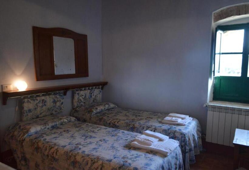 ホテル Agriturismo Scorgiano