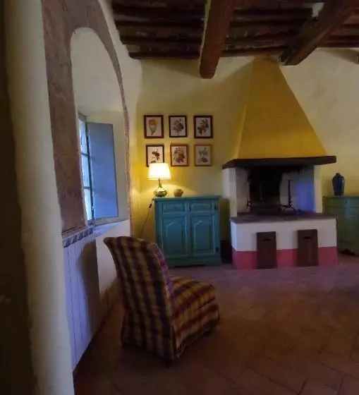 ホテル Agriturismo Scorgiano