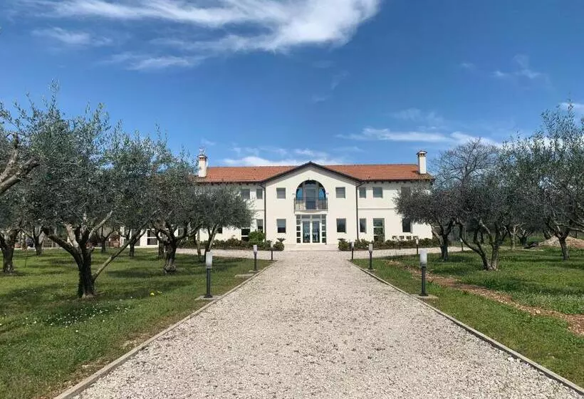 ホテル Agriturismo Zapparè Farm