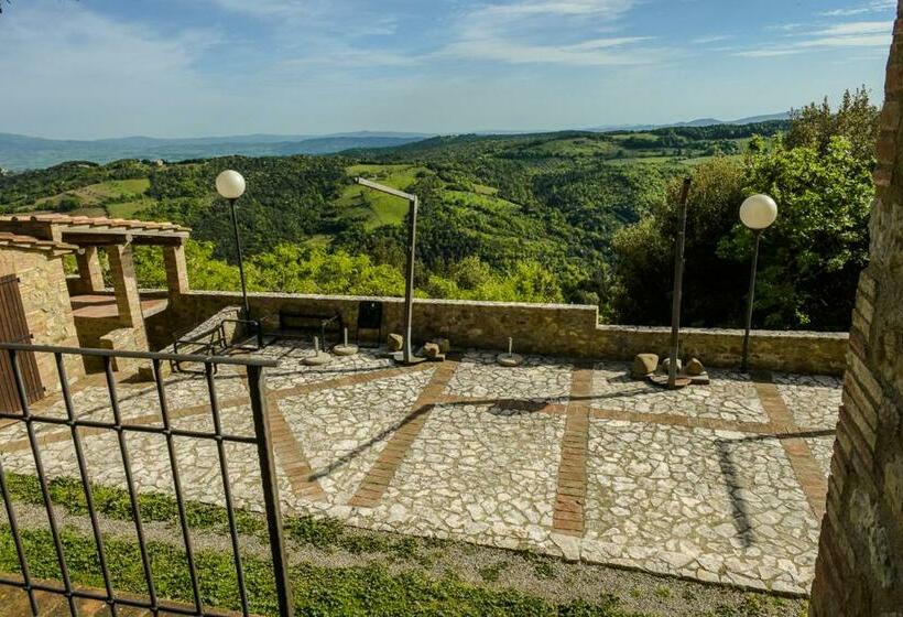 ホテル Agriturismo Antico Borgo Montacuto