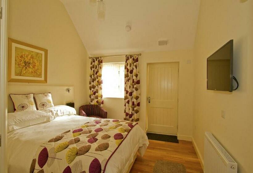 צימר Meals Farm   Courtyard Room