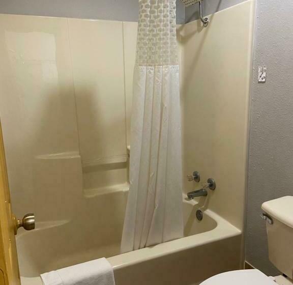 汽车旅馆  Redbud Inn